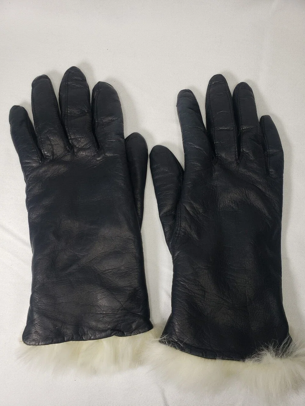 Fownes Black Genuine Leather Gloves Womens Size 6.5 White Fur Lined Cuff Trim